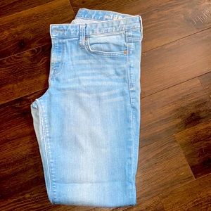 Light wash jeans